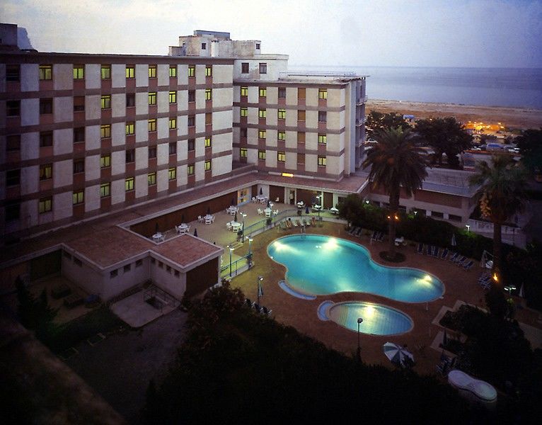 Nh Palermo Hotel Bagian luar foto